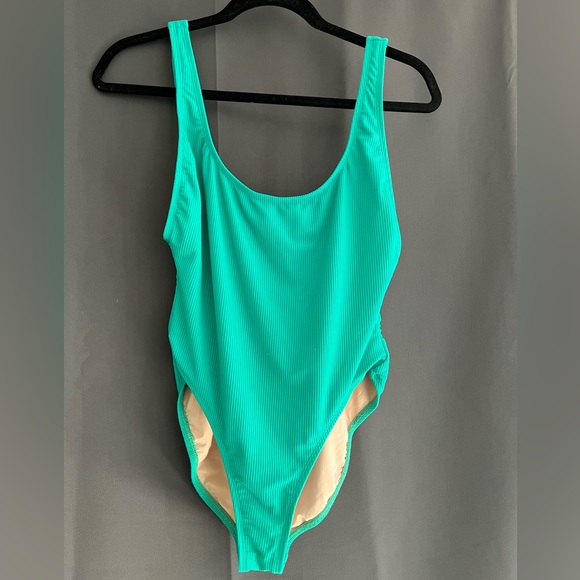 Lovewave "Kloss" Swimsuit - Picture 8 of 8